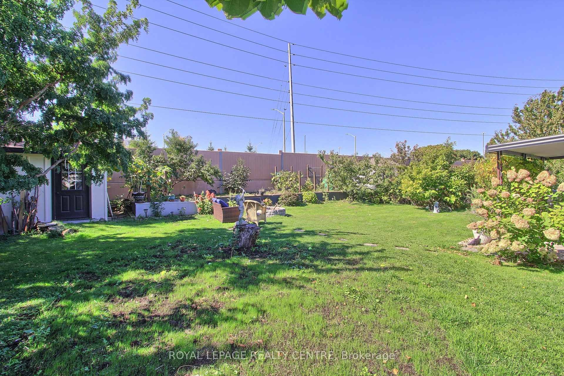 2039 Davebrook Road, Mississauga, ON - Outdoor