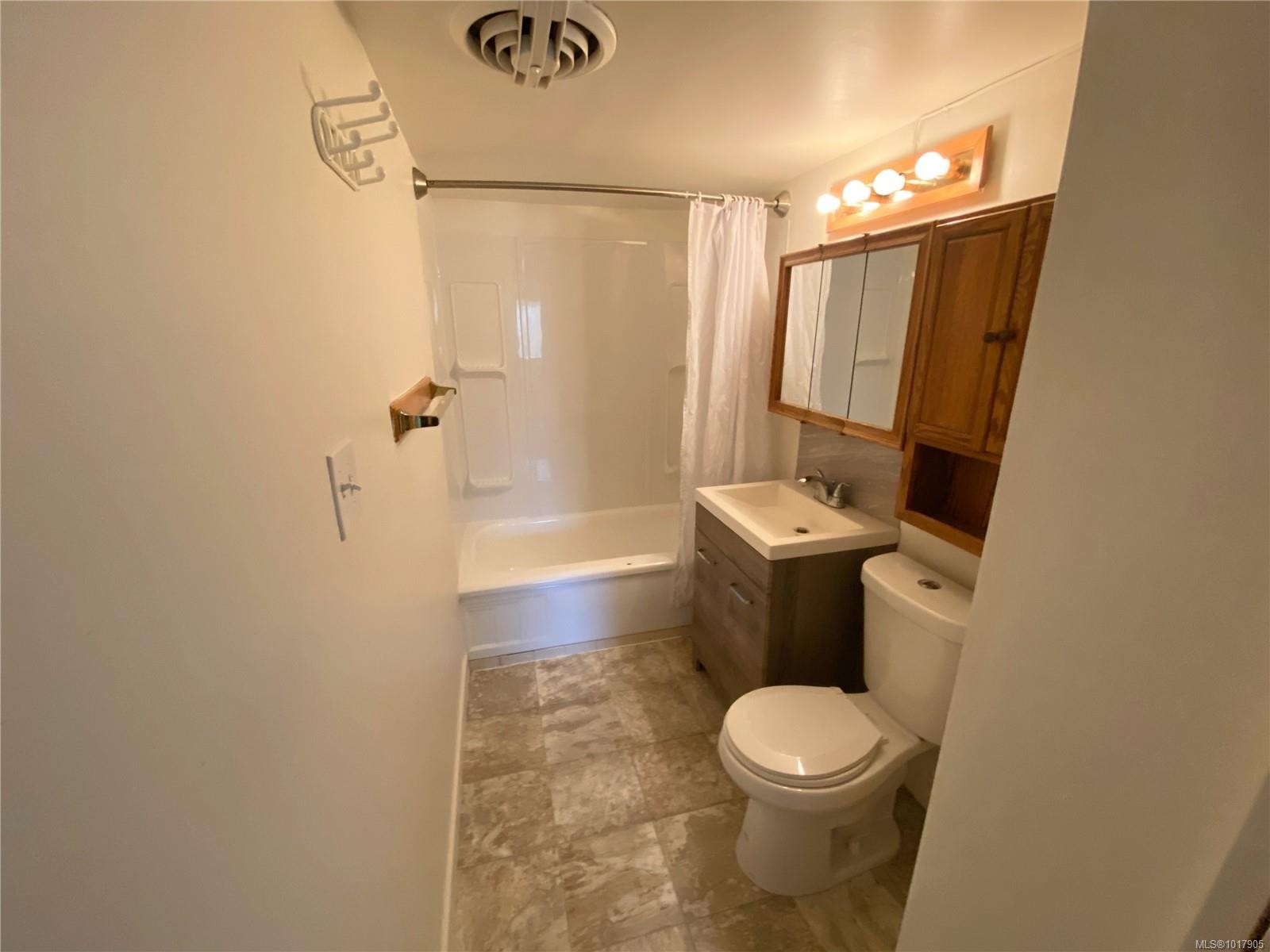 1178 Rhoda Lane, Esquimalt, BC