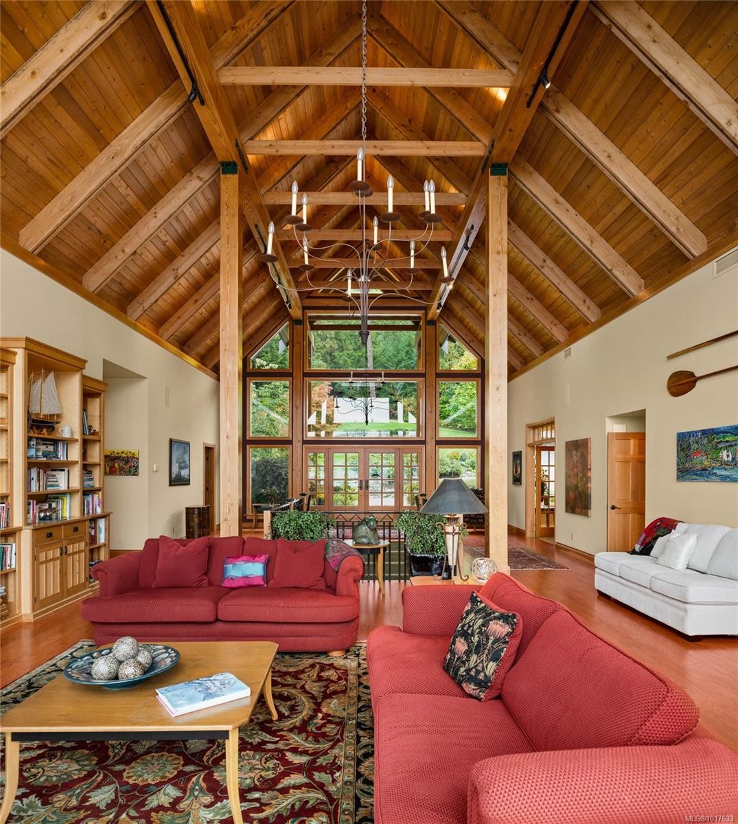 8338 West Saanich Rd, Central Saanich, BC