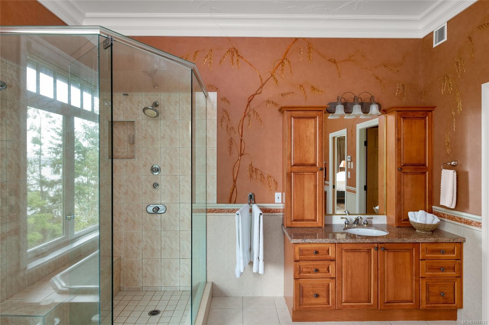 8338 West Saanich Rd, Central Saanich, BC