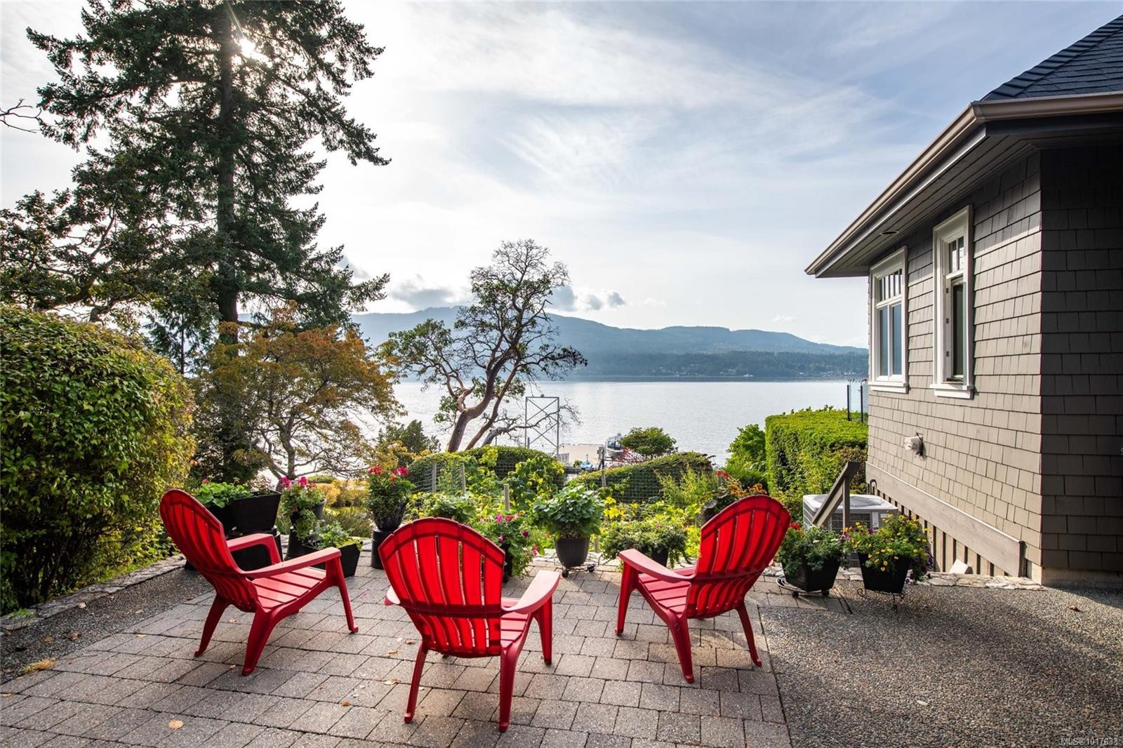 8338 West Saanich Rd, Central Saanich, BC