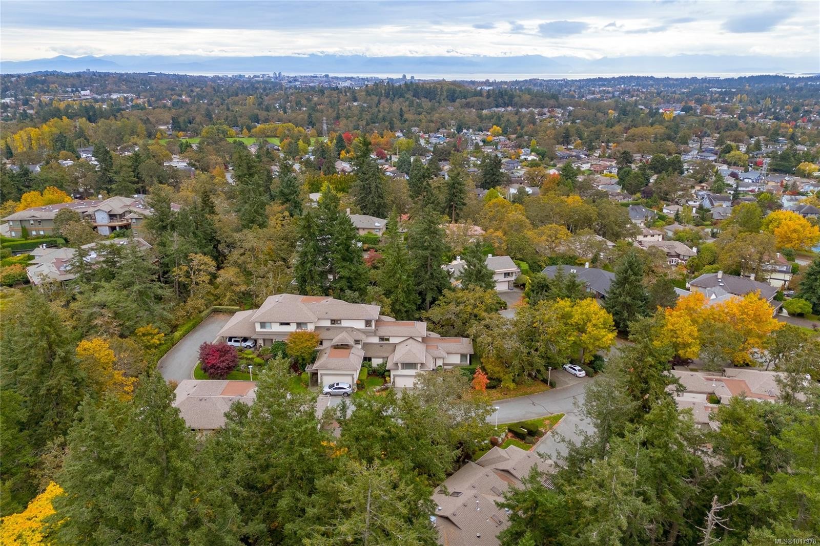 47-4300 Stoneywood Lane, Saanich, BC