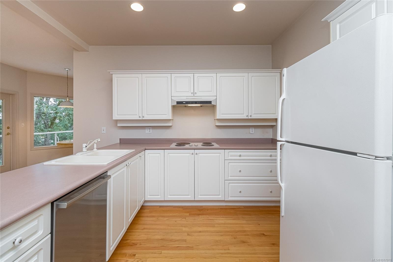 47-4300 Stoneywood Lane, Saanich, BC