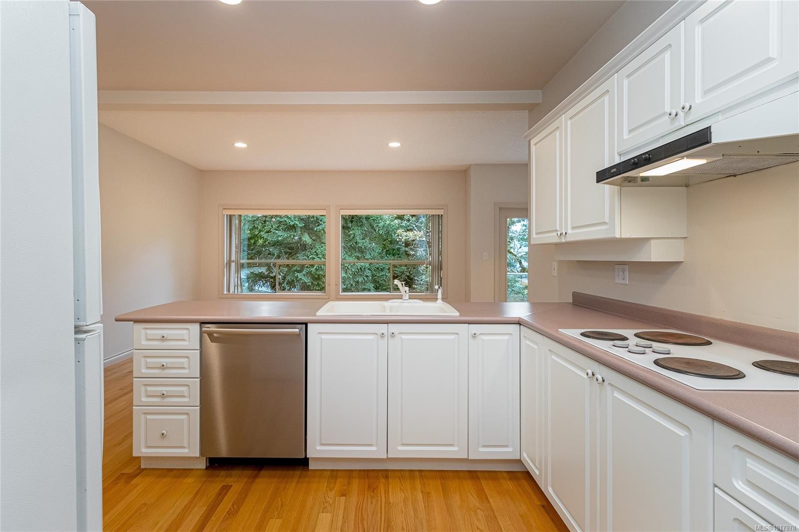 47-4300 Stoneywood Lane, Saanich, BC