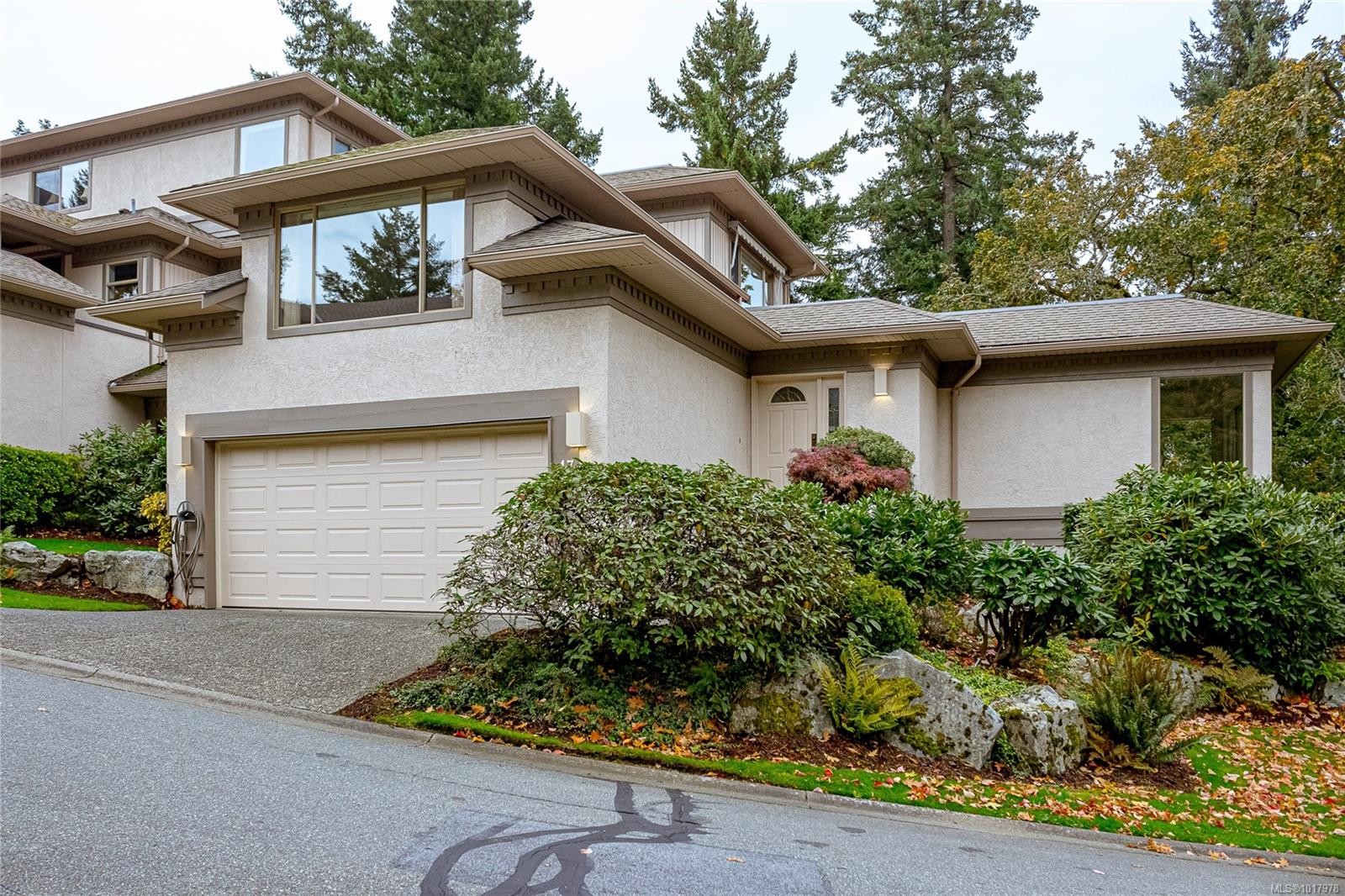 47-4300 Stoneywood Lane, Saanich, BC