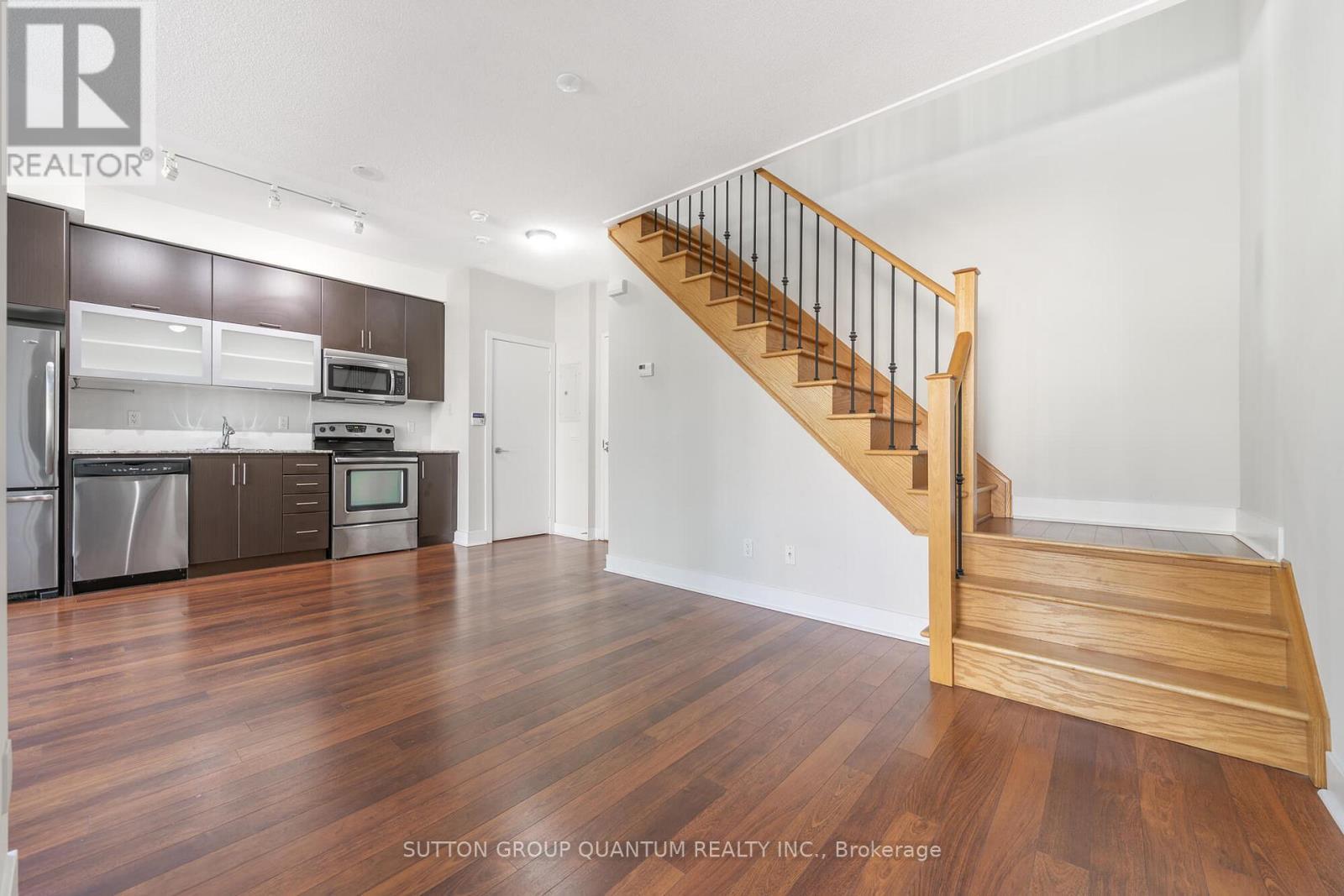 Th111 - 90 Stadium Road, Toronto, ON - Indoor Photo Showing Kitchen With Stainless Steel Kitchen