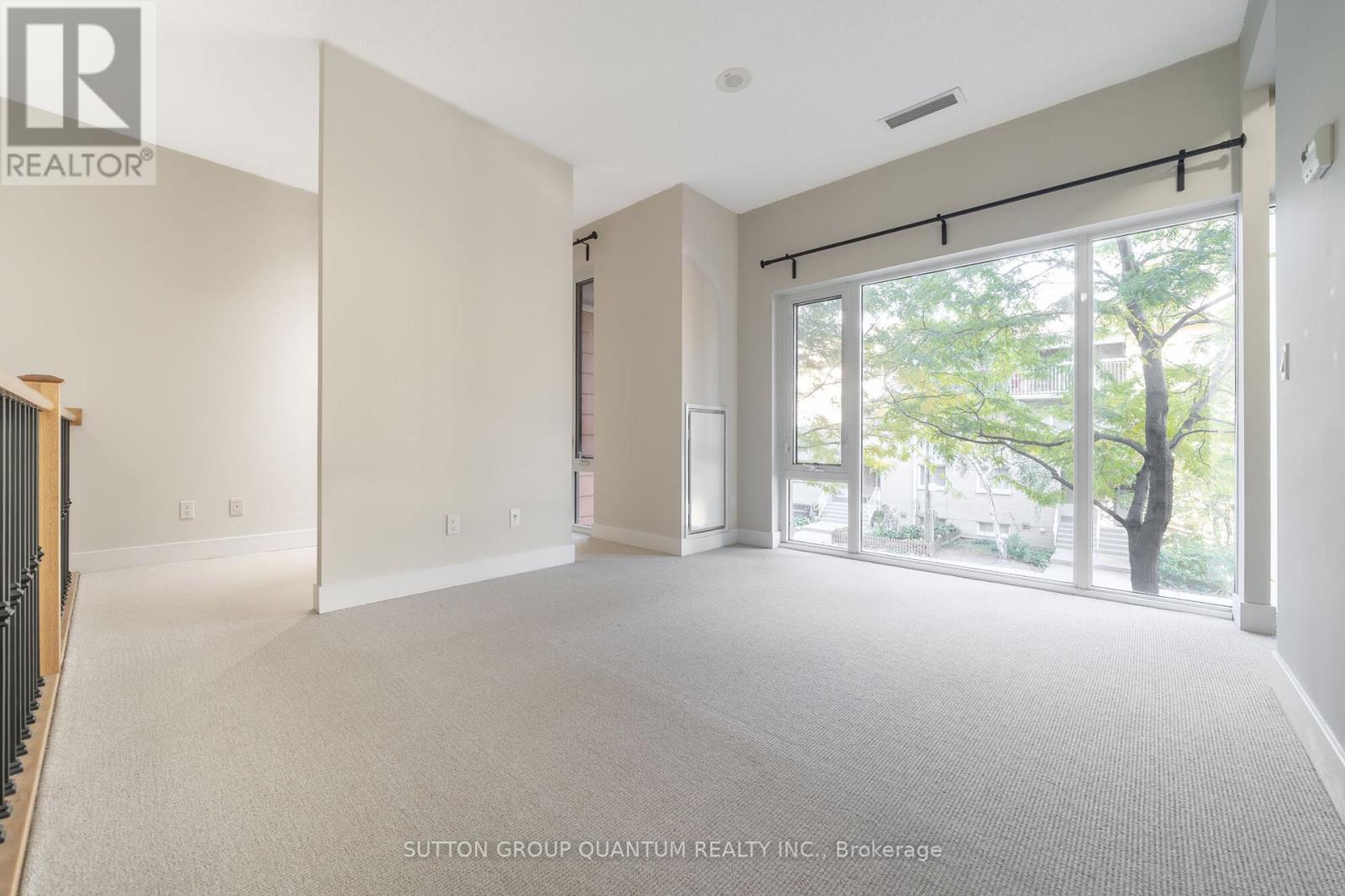 Th111 - 90 Stadium Road, Toronto, ON - Indoor Photo Showing Other Room