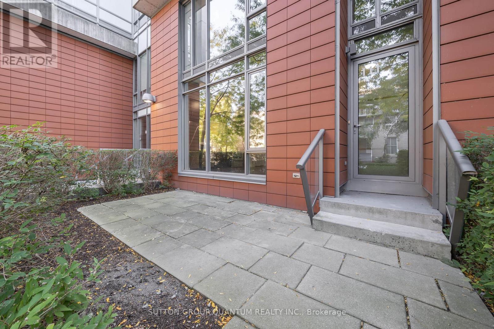 Th111 - 90 Stadium Road, Toronto, ON - Outdoor With Exterior