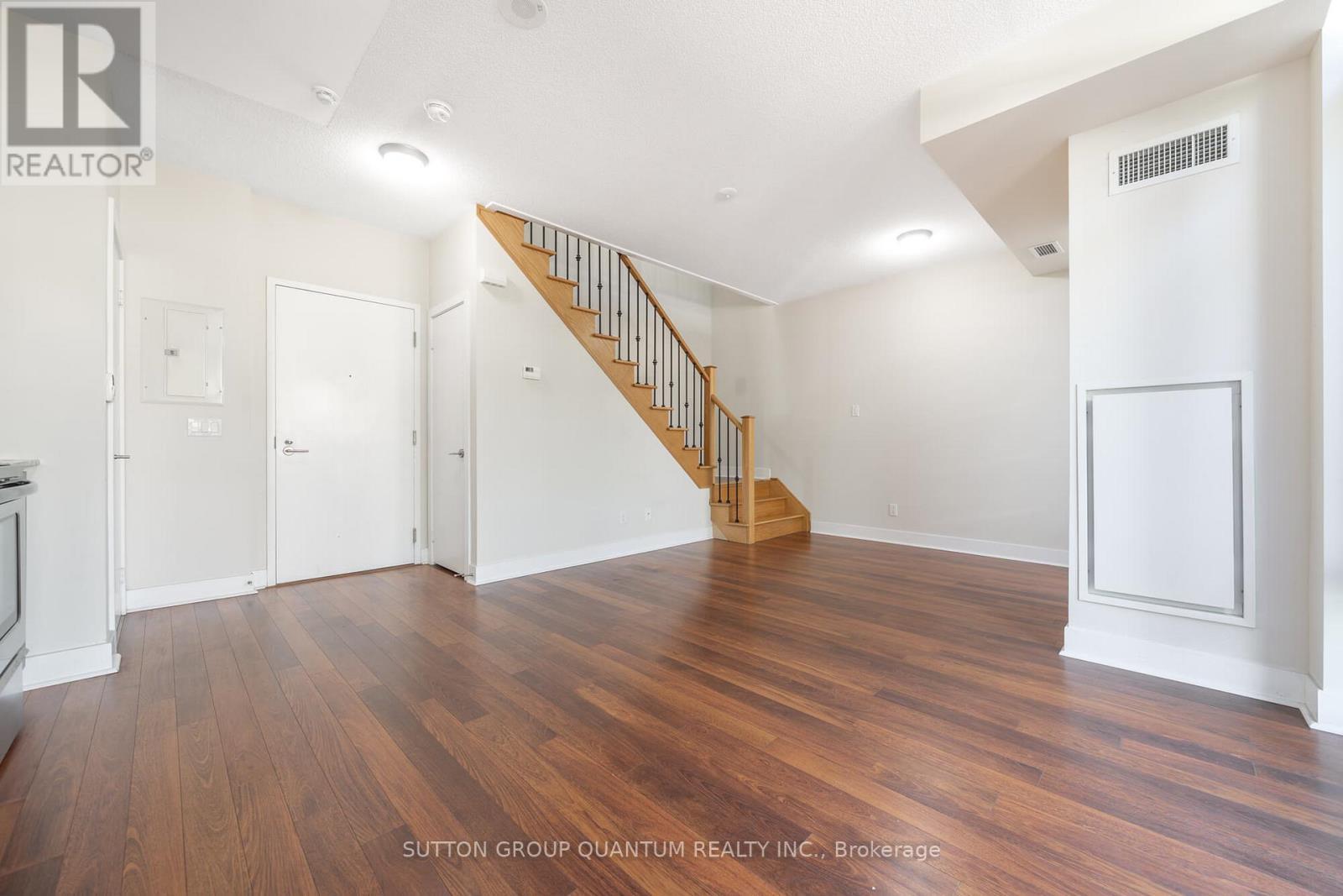 Th111 - 90 Stadium Road, Toronto, ON - Indoor Photo Showing Other Room