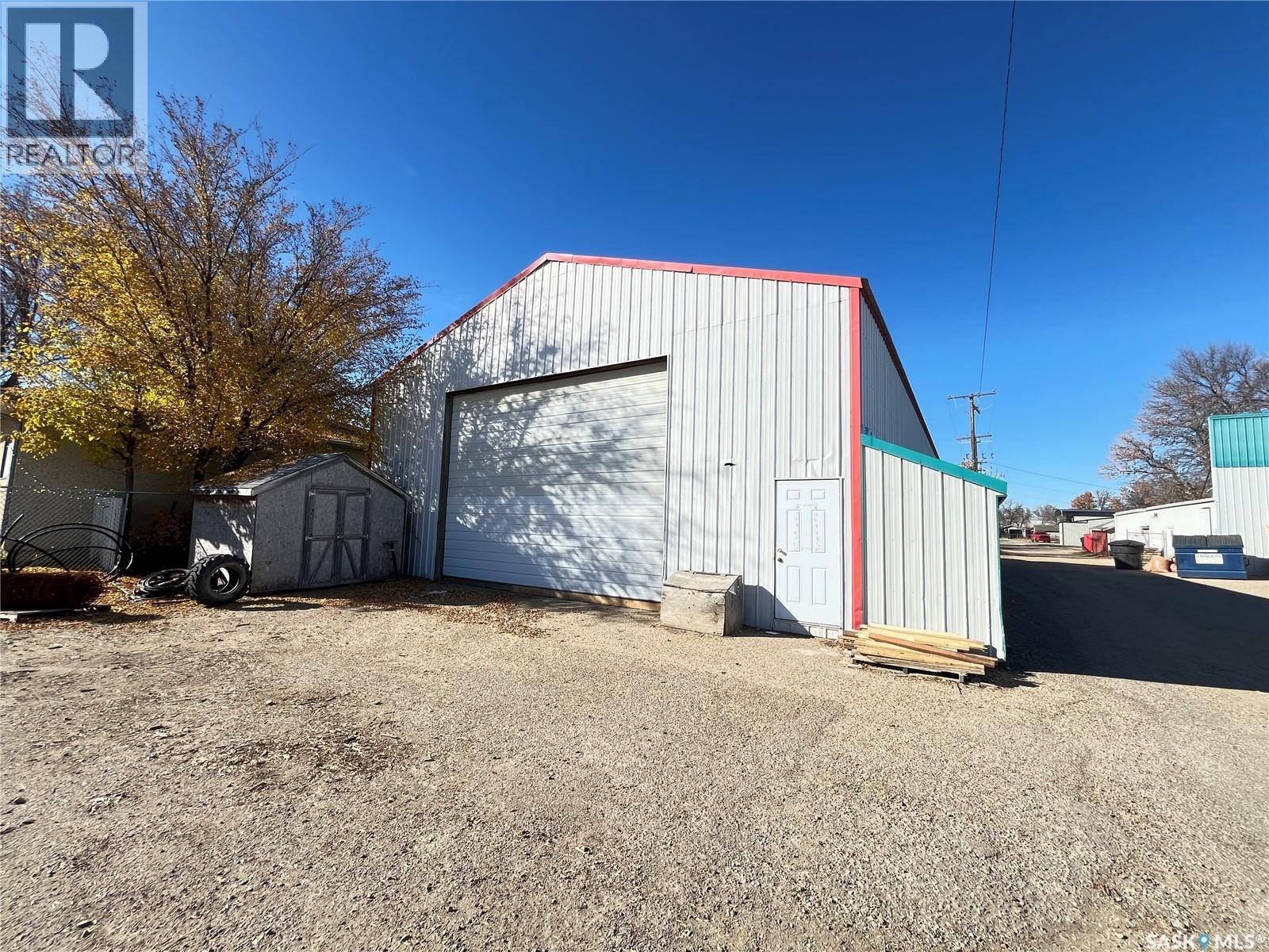 101 Sidney Street, Maple Creek, SK