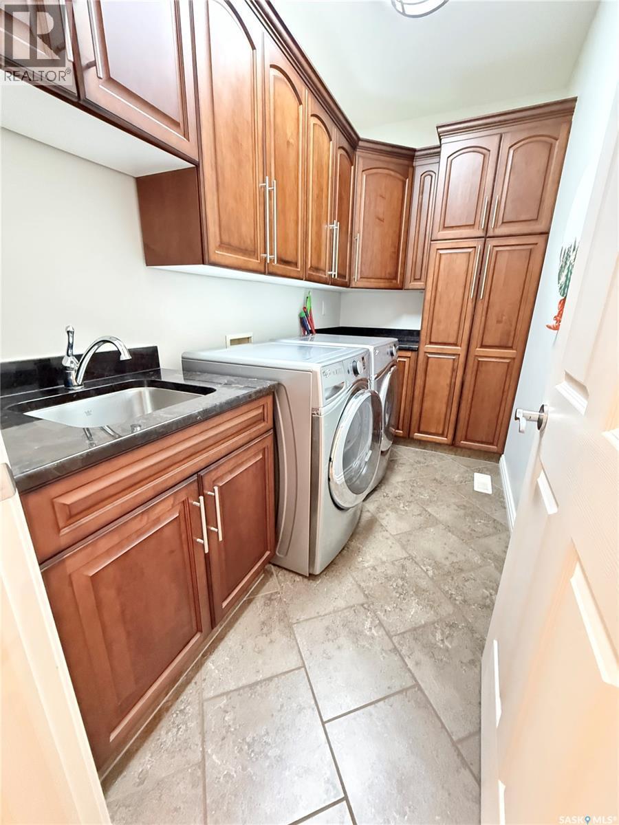 1845 Gordon Miles Place, Weyburn, SK - Indoor Photo Showing Laundry Room