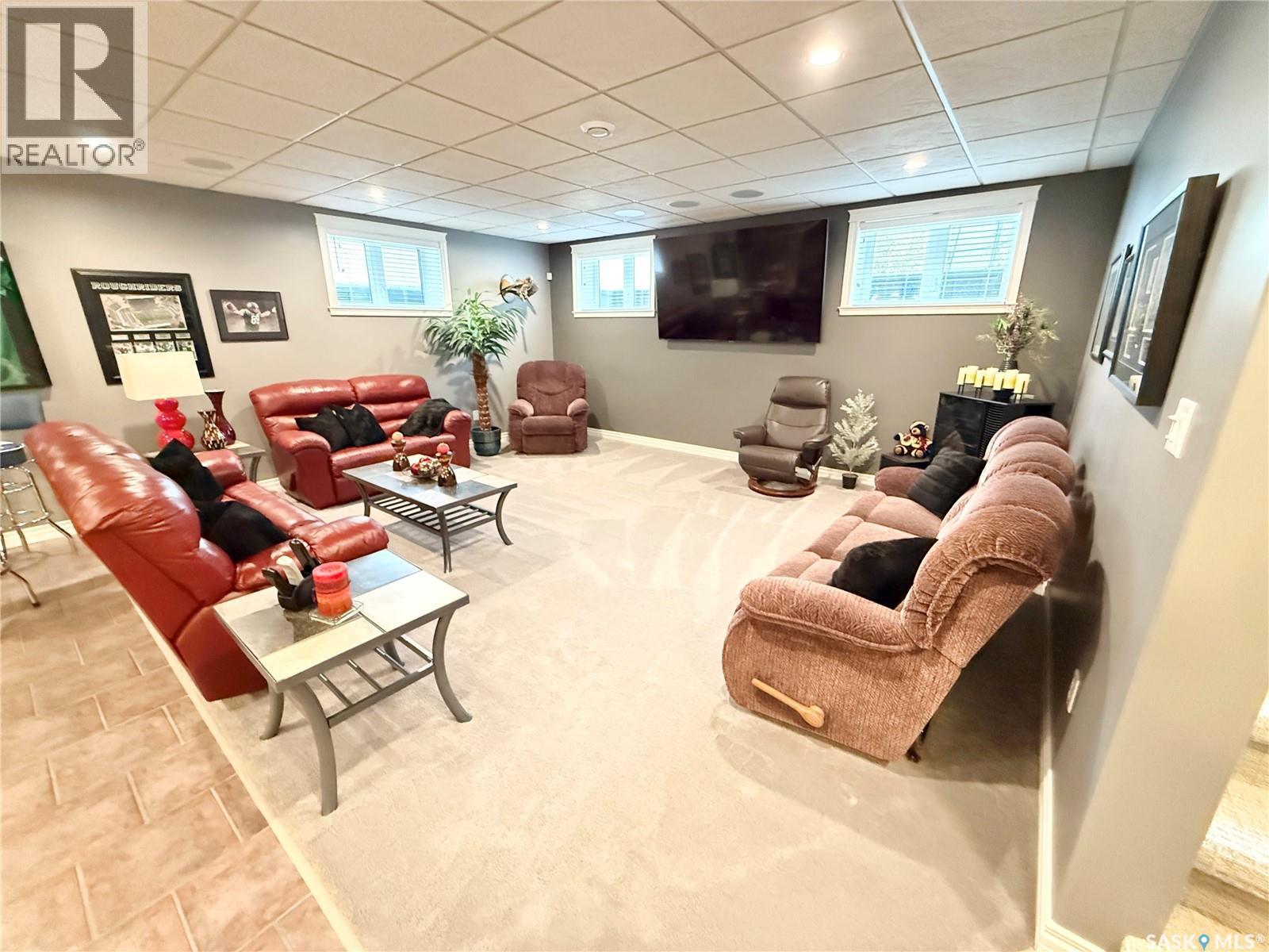 1845 Gordon Miles Place, Weyburn, SK - Indoor Photo Showing Basement