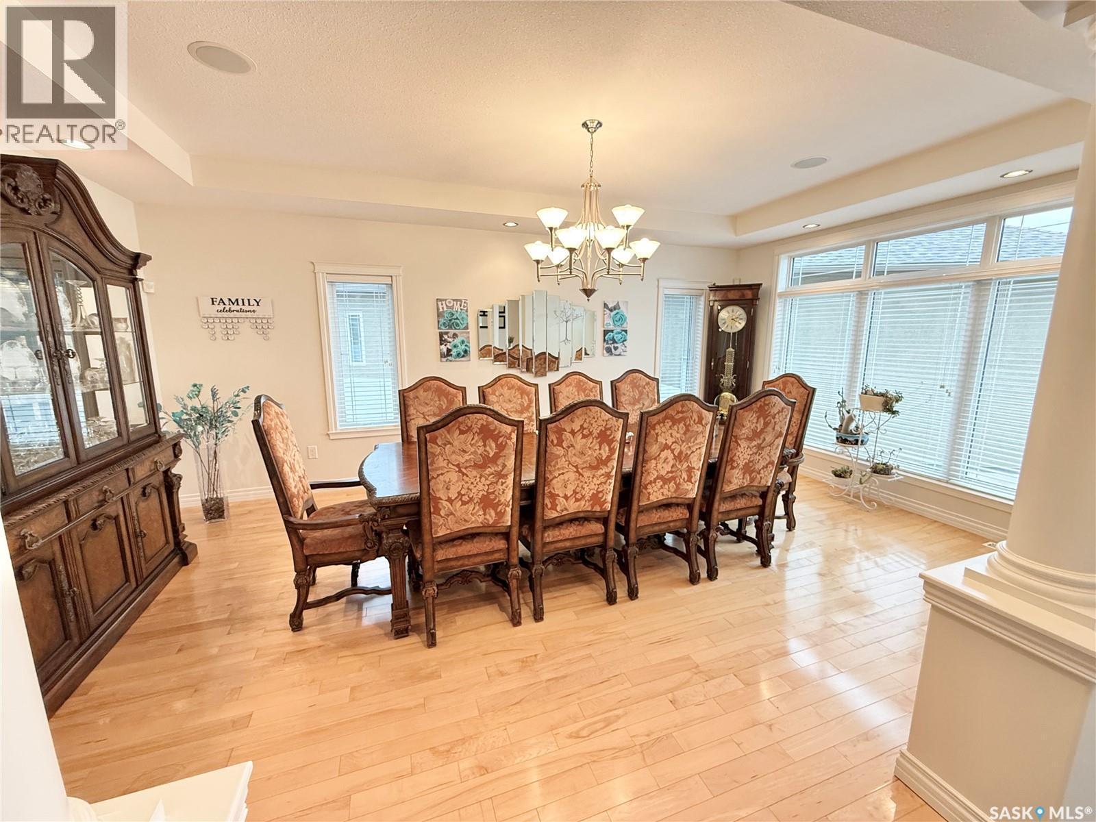1845 Gordon Miles Place, Weyburn, SK - Indoor Photo Showing Dining Room