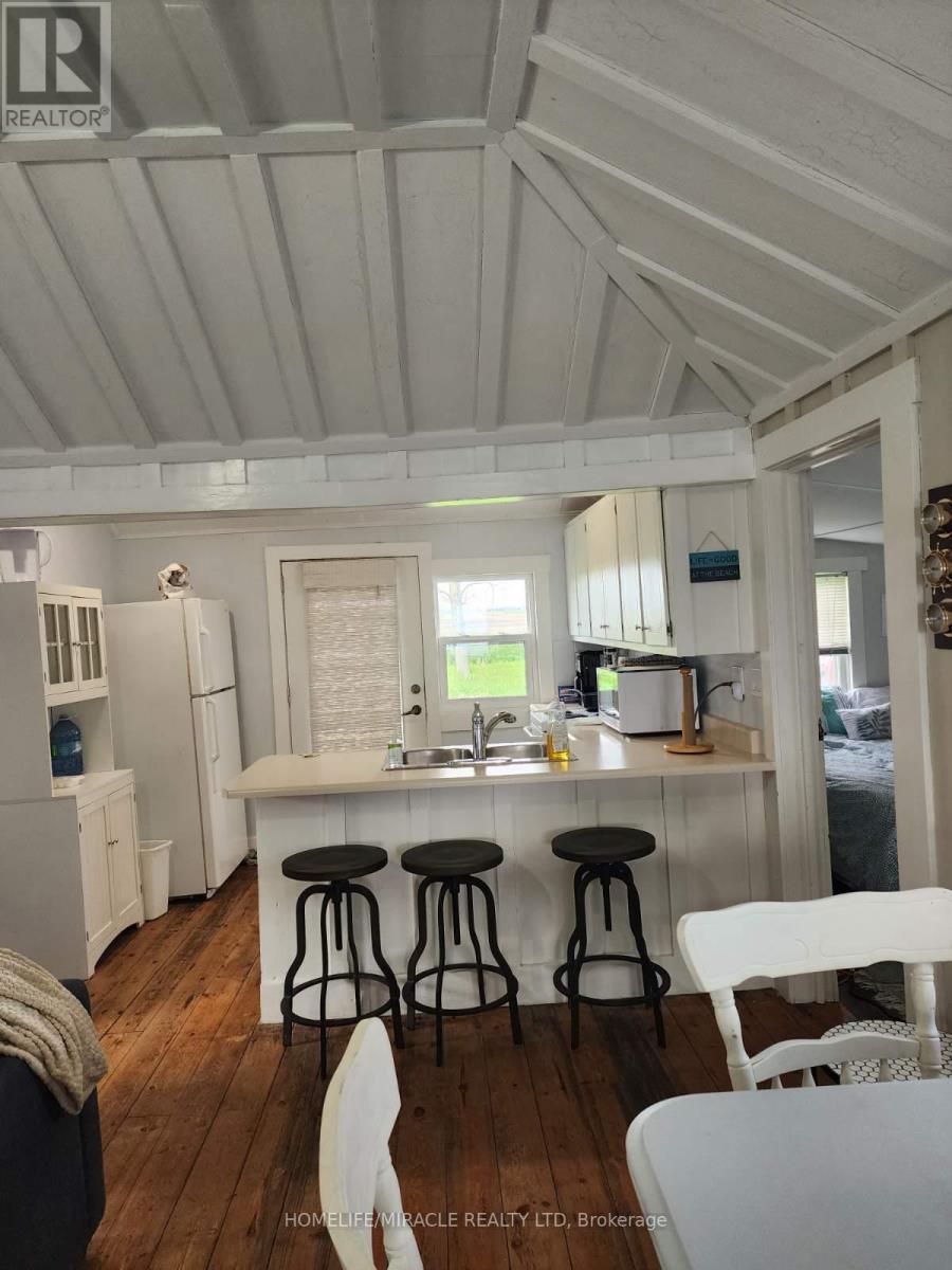 18222 Erie Shore Drive, Chatham-Kent, ON - Indoor