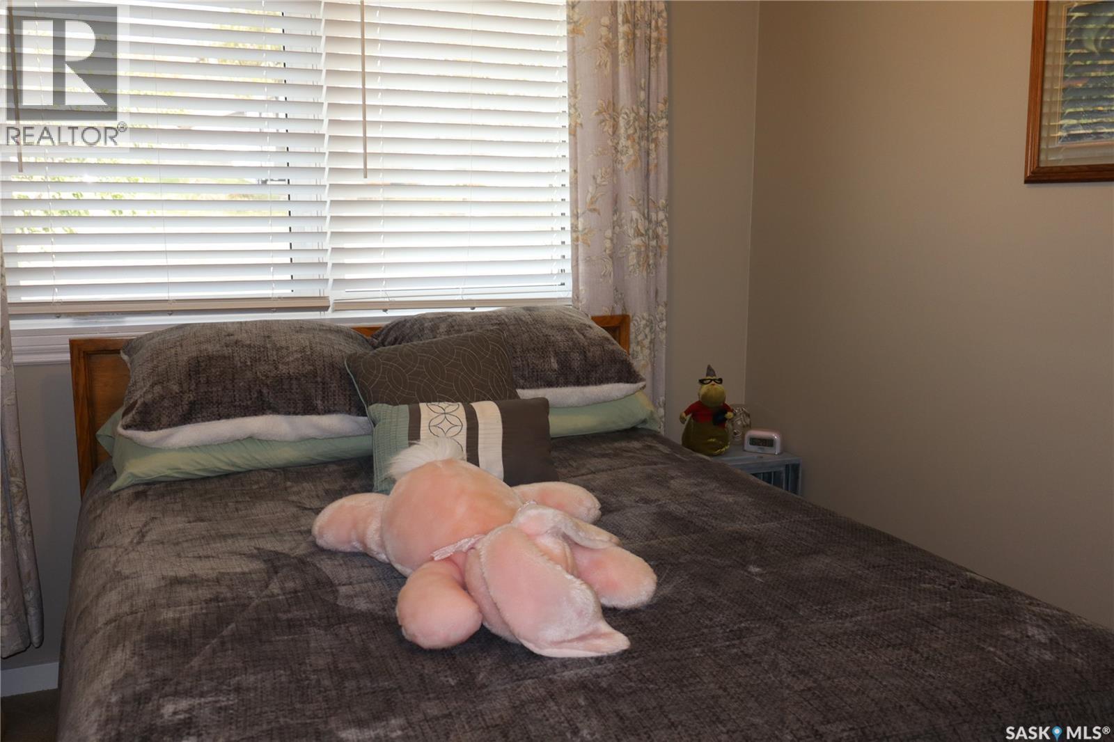 310 2Nd Avenue S, Rockglen, SK - Indoor Photo Showing Bedroom