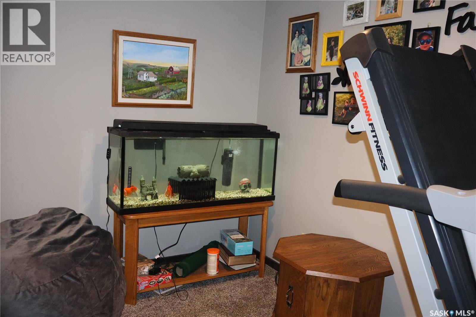 310 2Nd Avenue S, Rockglen, SK - Indoor Photo Showing Other Room