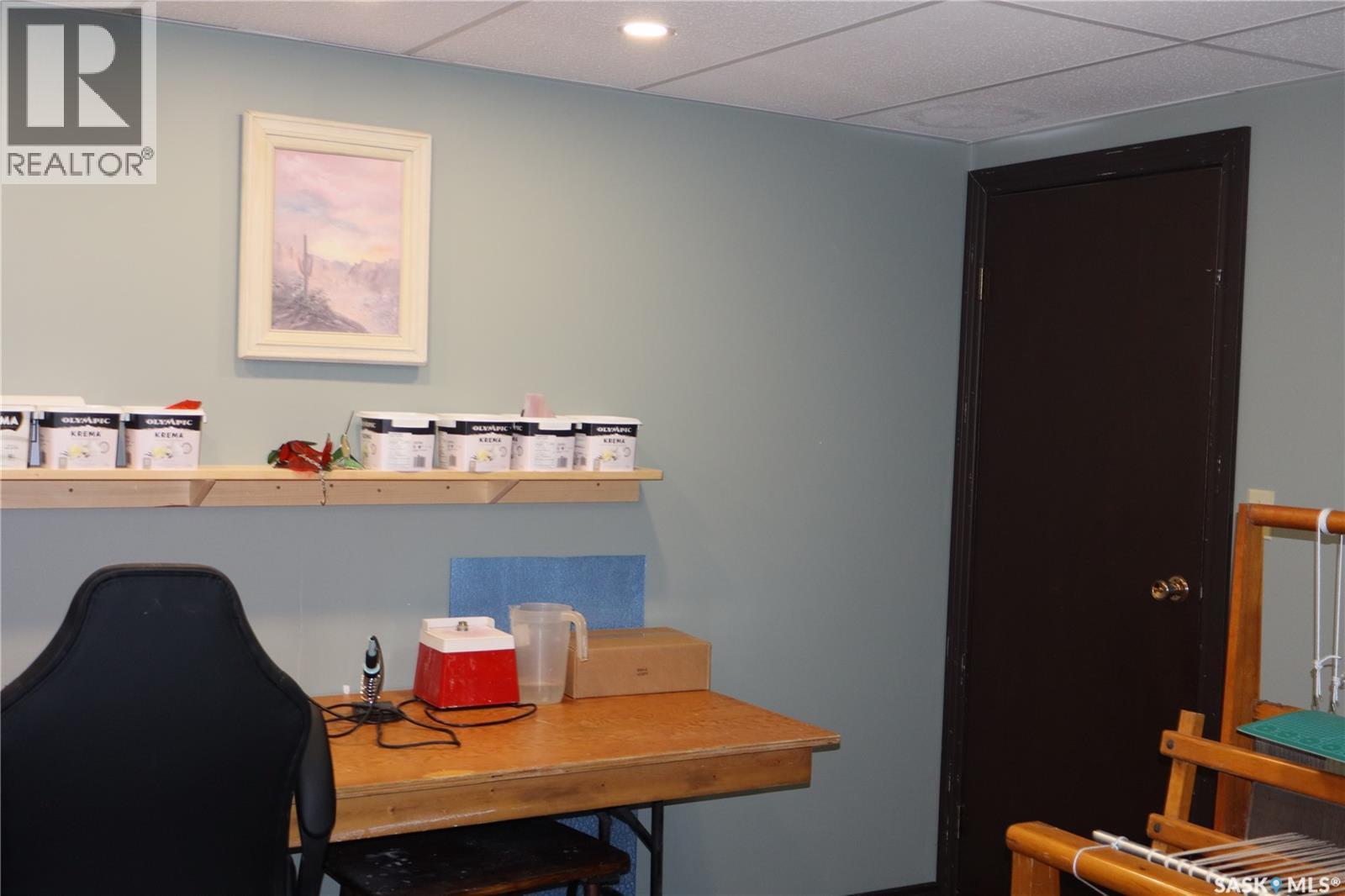 310 2Nd Avenue S, Rockglen, SK - Indoor