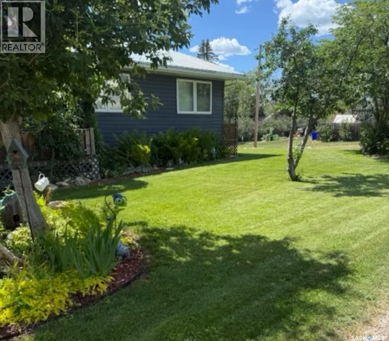 310 2Nd Avenue S, Rockglen, SK - Outdoor