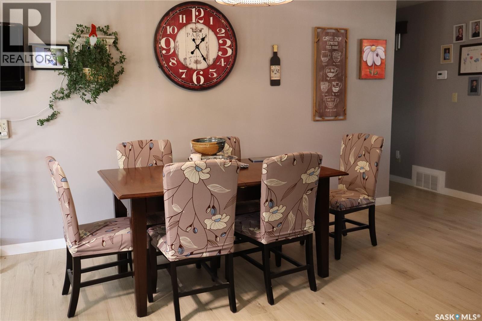 310 2Nd Avenue S, Rockglen, SK - Indoor Photo Showing Dining Room