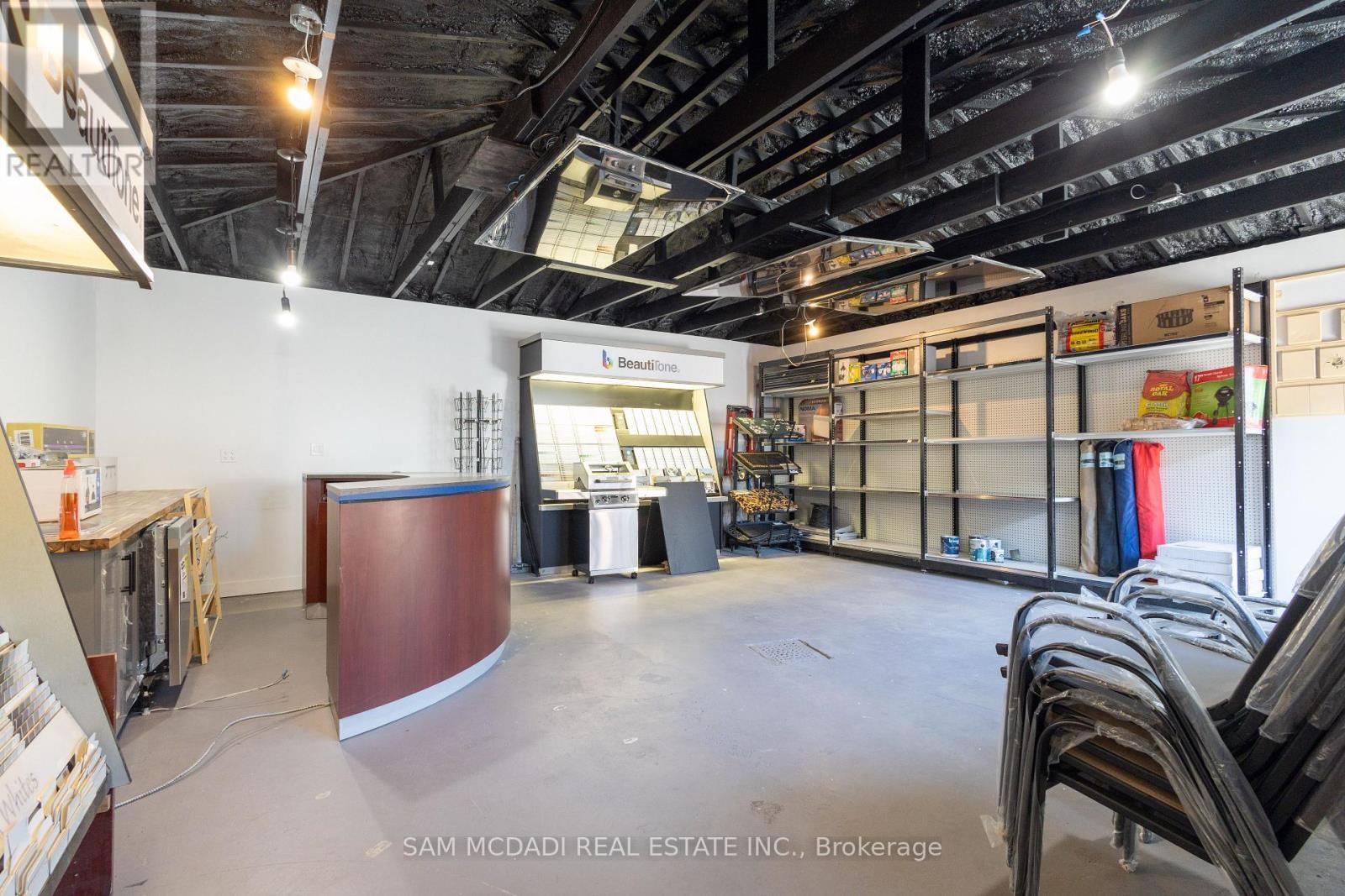 1212 Dufferin Street, Toronto, ON