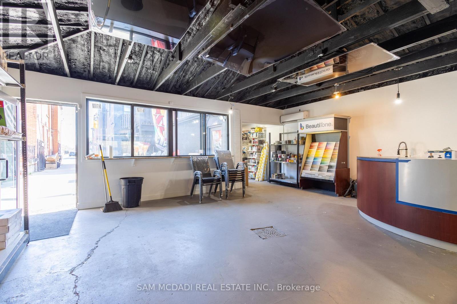 1212 Dufferin Street, Toronto, ON