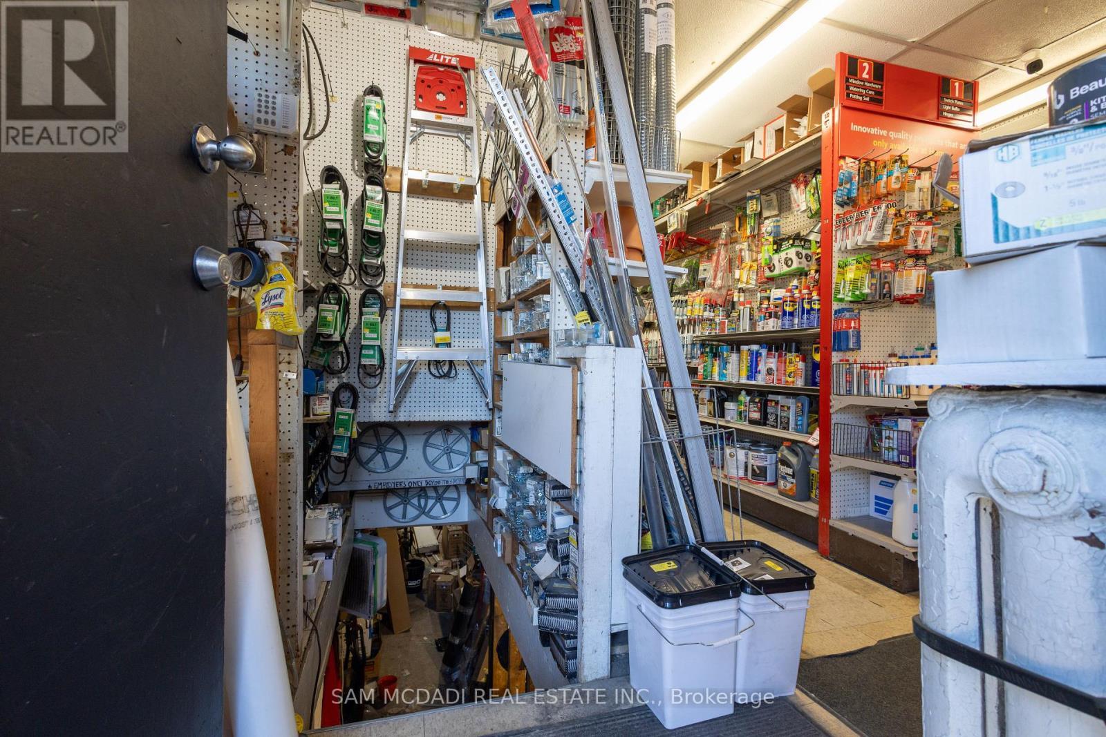 1212 Dufferin Street, Toronto, ON