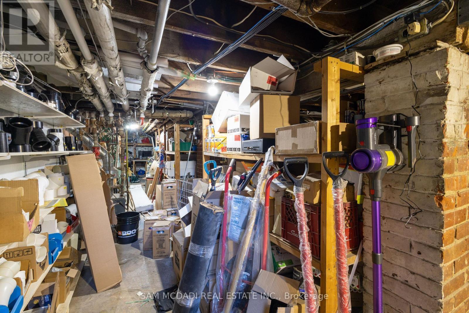 1212 Dufferin Street, Toronto, ON