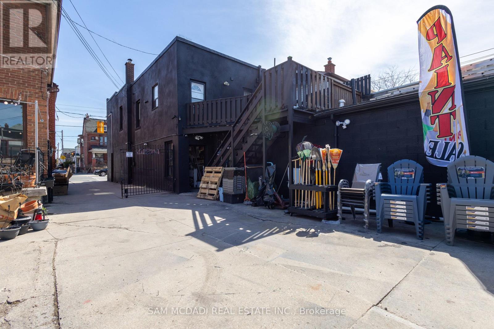 1212 Dufferin Street, Toronto, ON