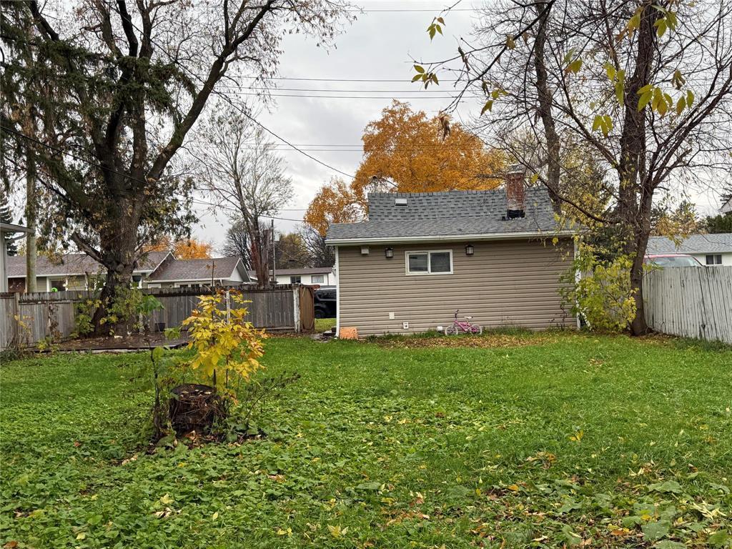 626 4Th Street Nw, Portage La Prairie, MB - Outdoor