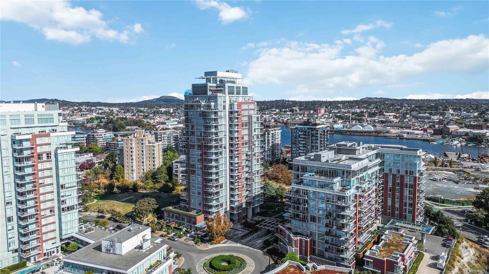 303-83 Saghalie Rd, Victoria, BC - Outdoor