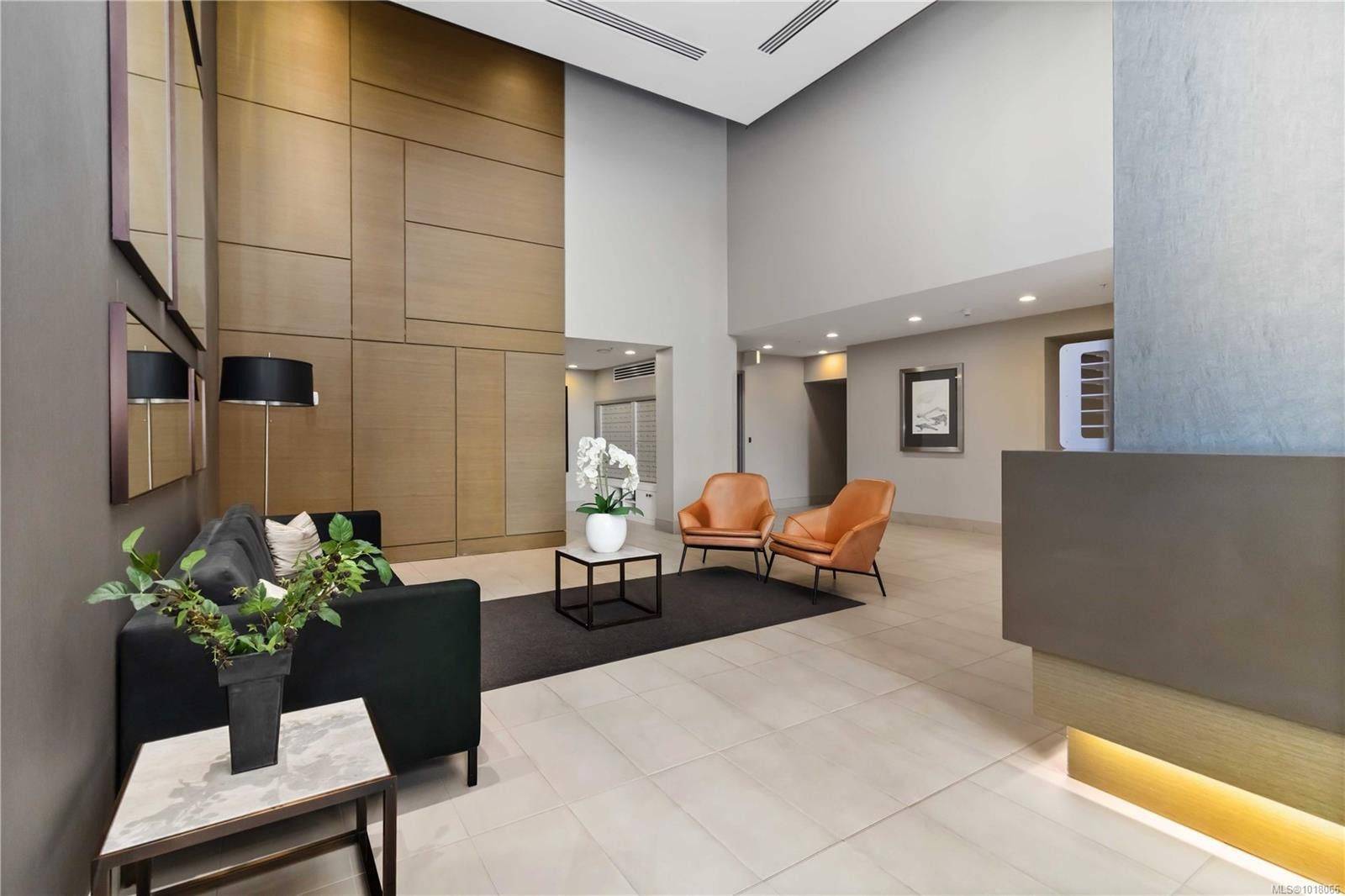 303-83 Saghalie Rd, Victoria, BC - Indoor Photo Showing Other Room