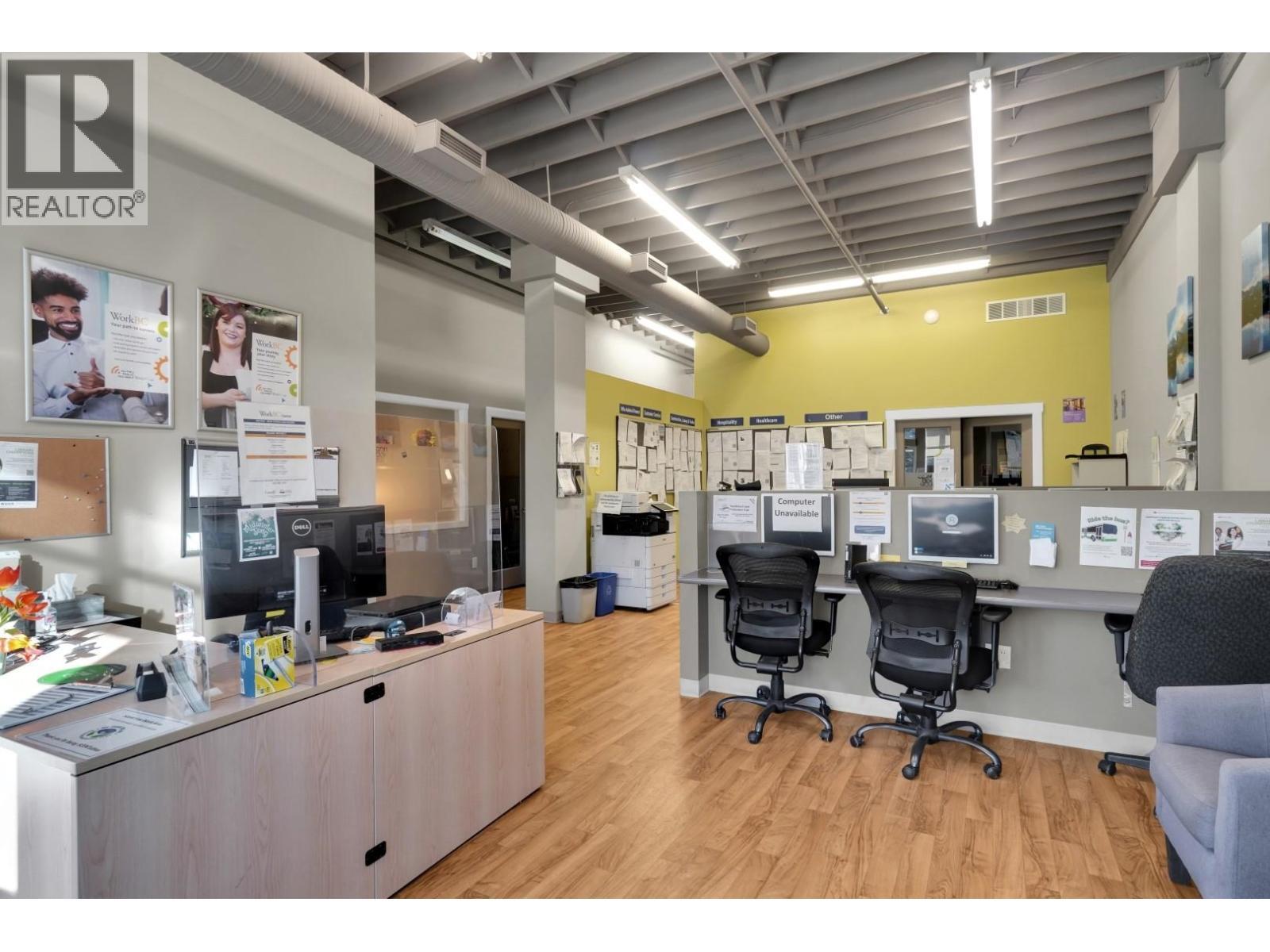 5672 Cowrie Street, Sechelt, BC