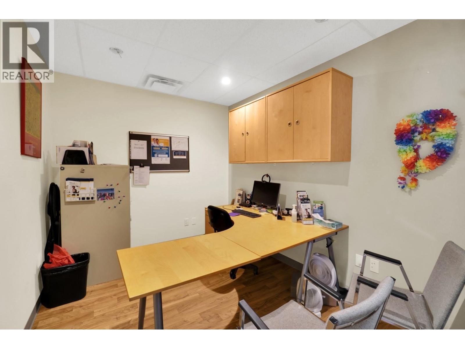 5672 Cowrie Street, Sechelt, BC