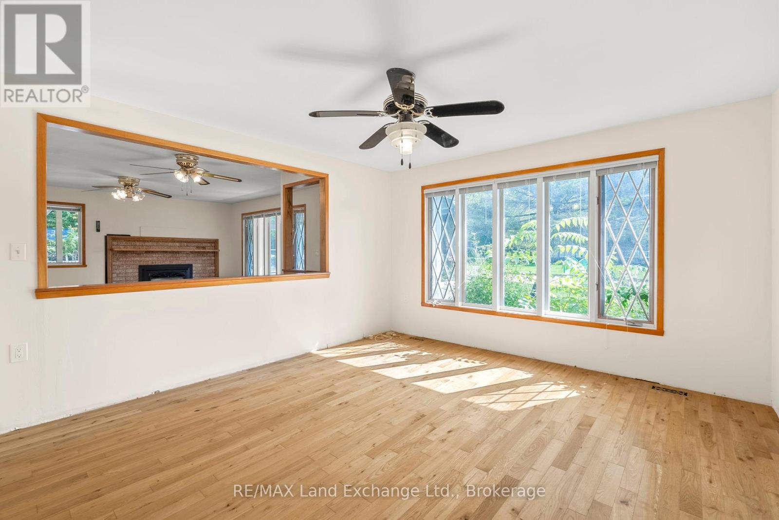 401 Winnebago Road, Huron-Kinloss, ON - Indoor Photo Showing Other Room