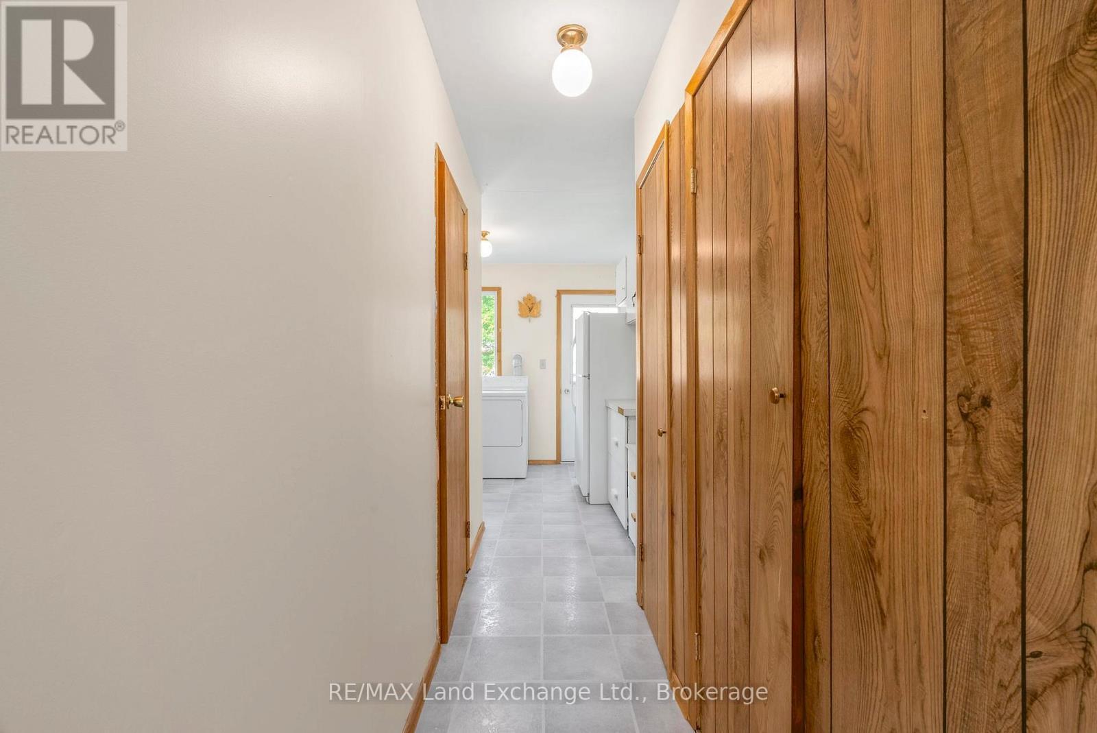 401 Winnebago Road, Huron-Kinloss, ON - Indoor Photo Showing Other Room