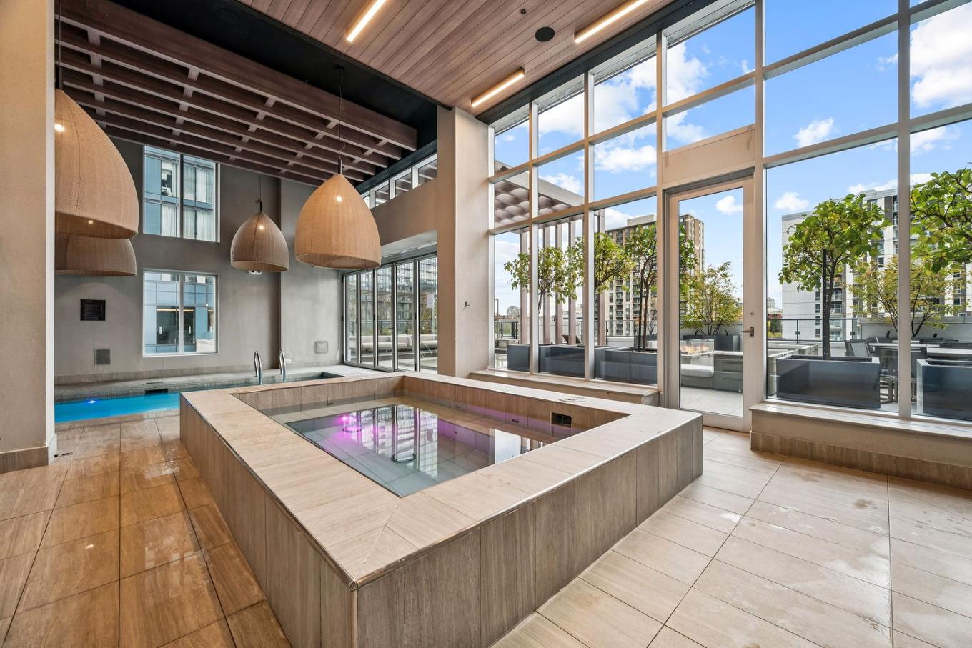 Pool - 5210-1288 Rue St-Antoine O., Montréal (Ville-Marie), QC - Indoor Photo Showing Other Room