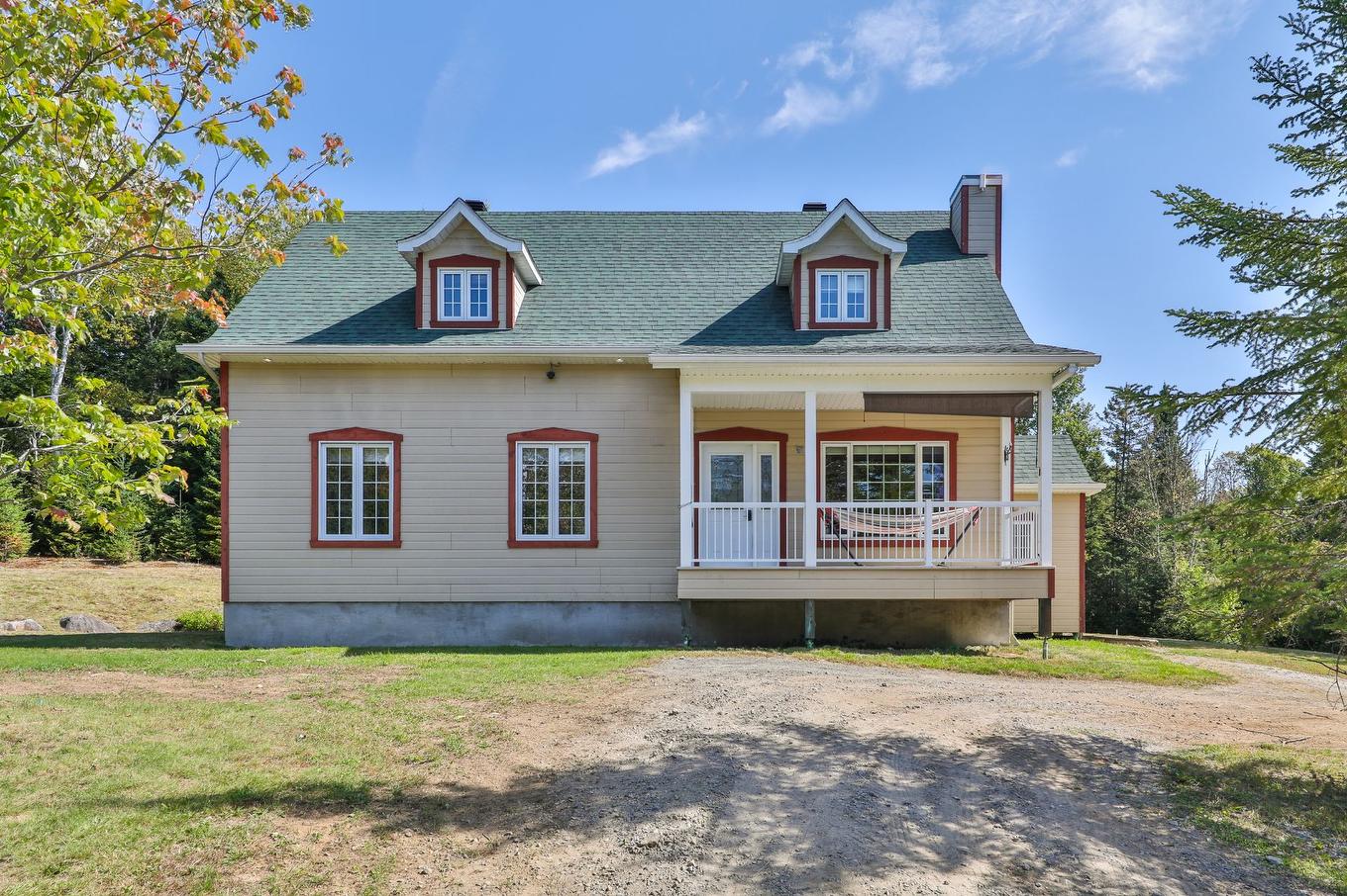 Façade - 555 Mtée Gagnon, Sainte-Marguerite-Du-Lac-Masson, QC - Outdoor With Deck Patio Veranda