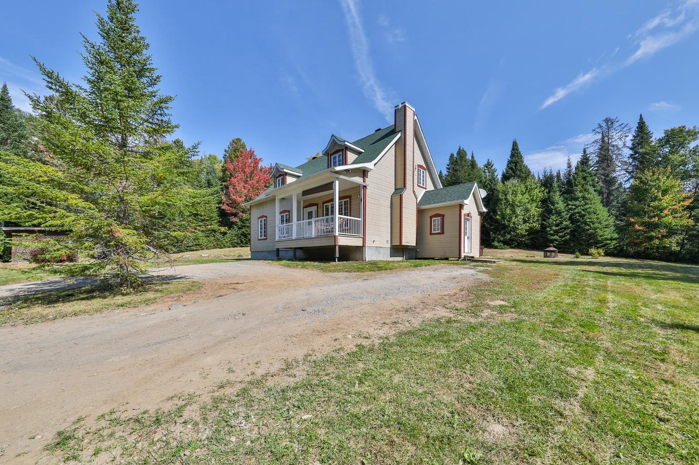 Façade - 555 Mtée Gagnon, Sainte-Marguerite-Du-Lac-Masson, QC - Outdoor