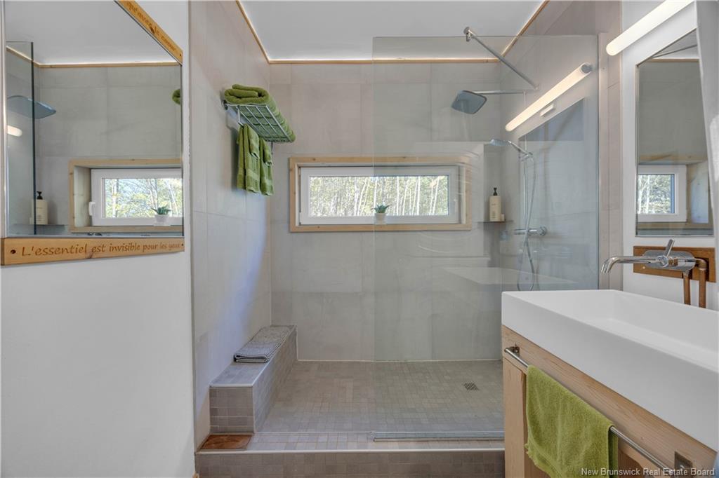 478 Fundy Dr, Wilsons Beach, NB