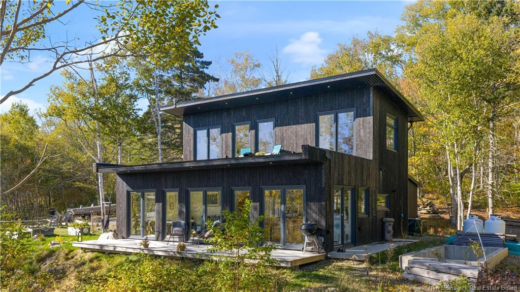 478 Fundy Dr, Wilsons Beach, NB