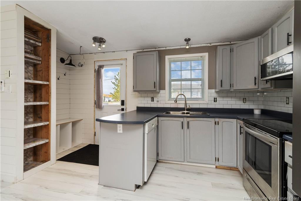 50 Sophie, Dieppe, NB