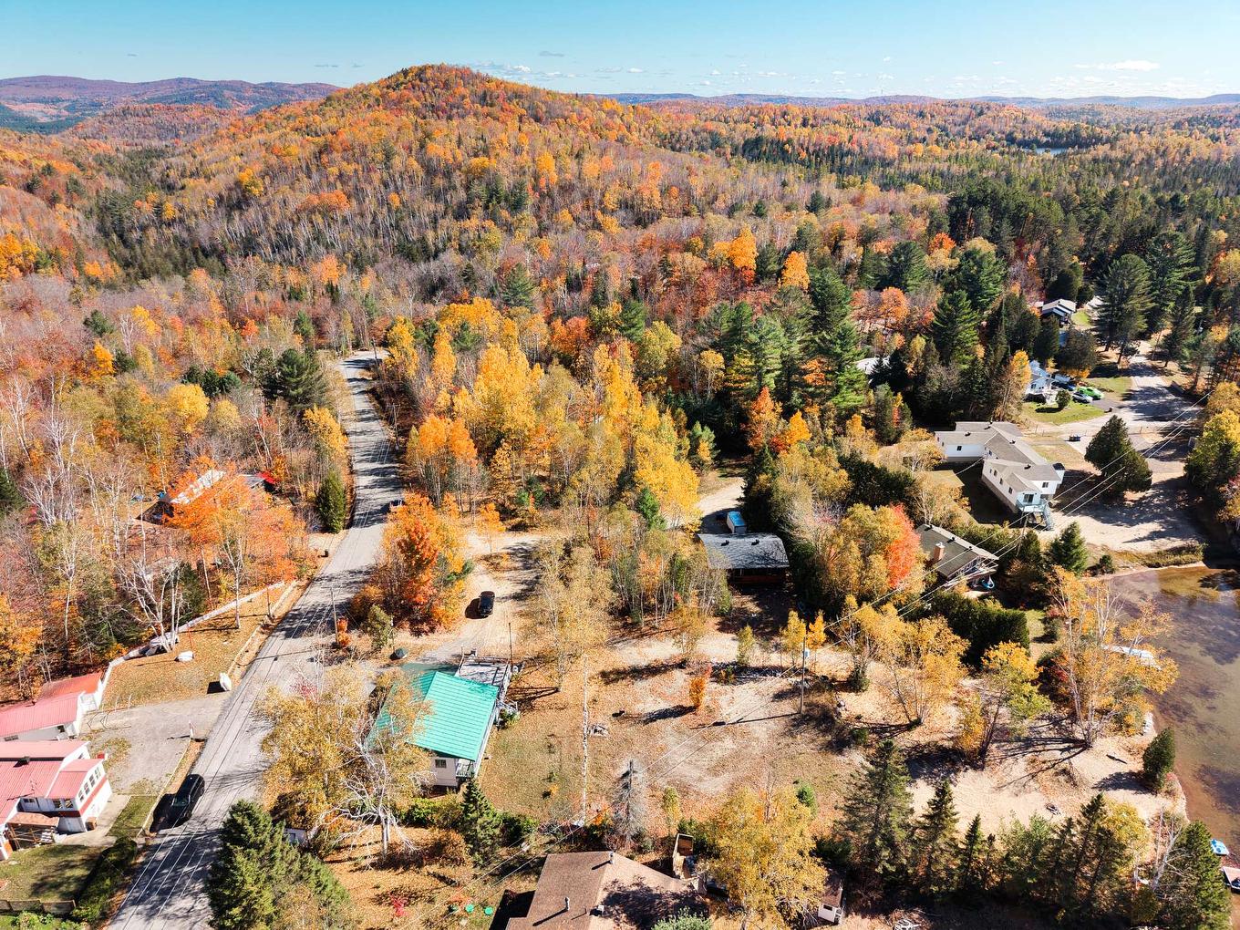 Vue d'ensemble - 40 Rue Paré, Chertsey, QC - Outdoor With View