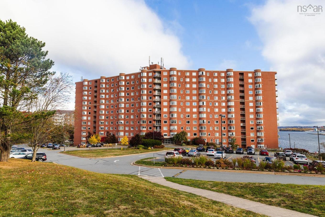 216 45 Vimy Avenue, Halifax, NS