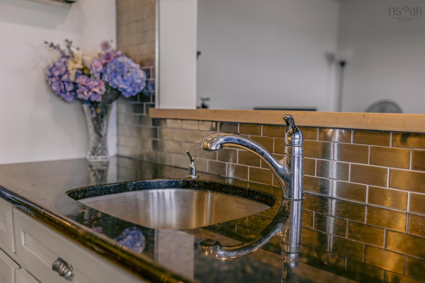 216 45 Vimy Avenue, Halifax, NS