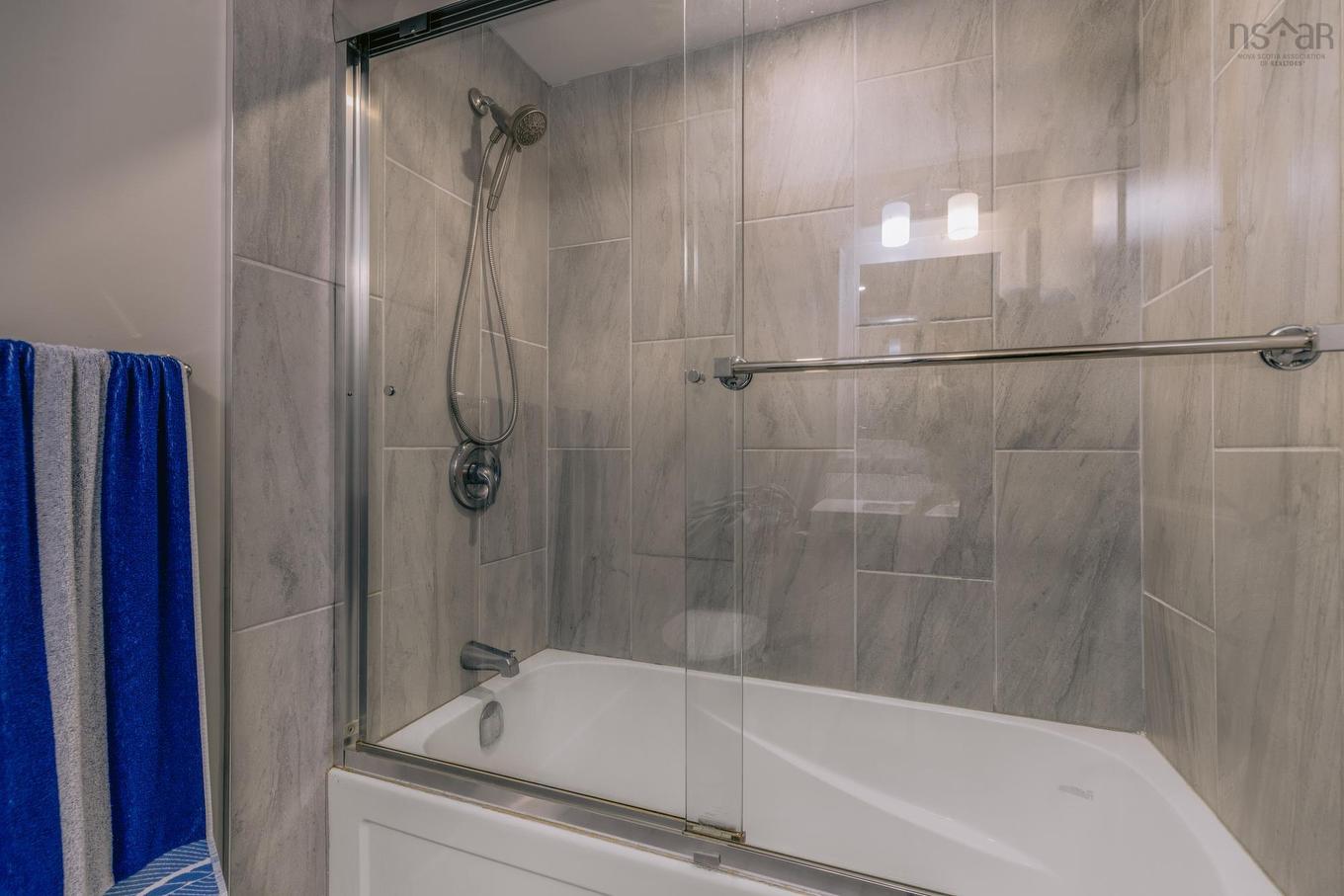 216 45 Vimy Avenue, Halifax, NS