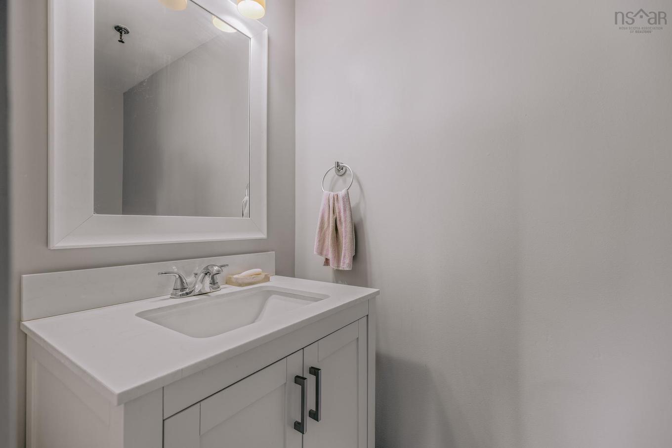 216 45 Vimy Avenue, Halifax, NS