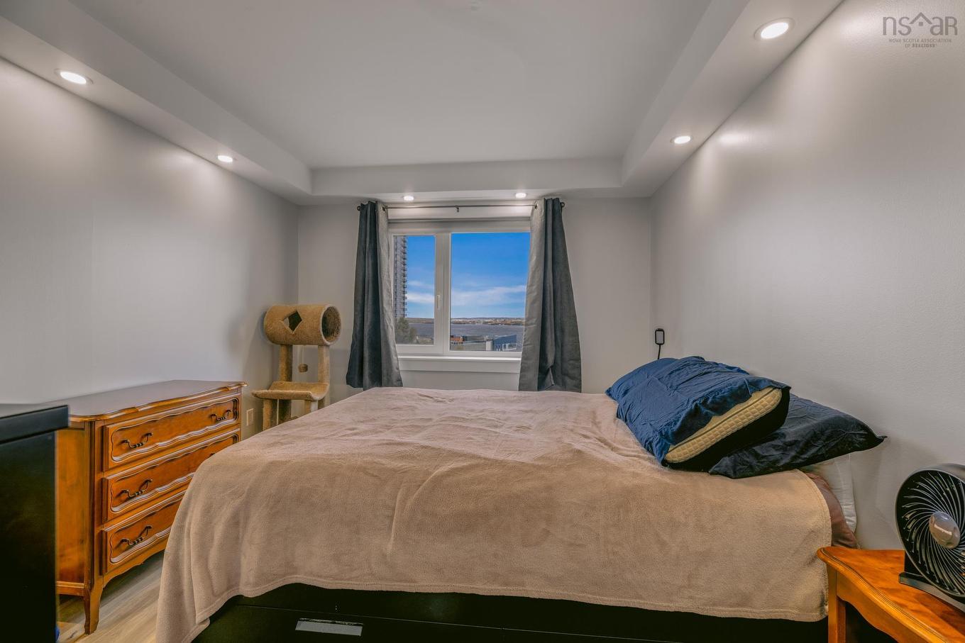 216 45 Vimy Avenue, Halifax, NS