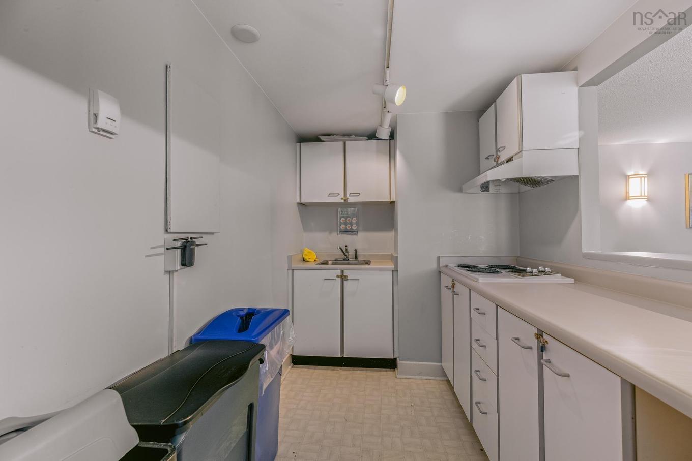 216 45 Vimy Avenue, Halifax, NS