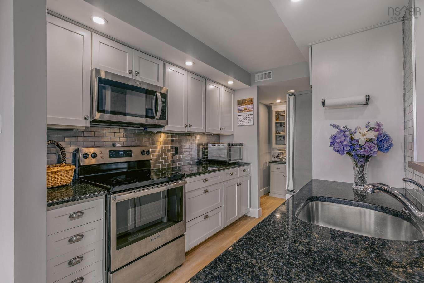 216 45 Vimy Avenue, Halifax, NS