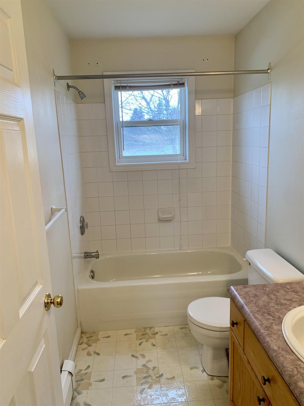 16-18 Kingston Road, North River, PE